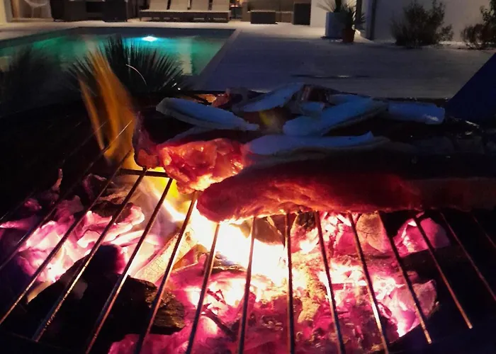 Des Oliviers Casa de Férias Flavin