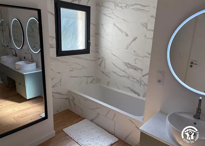 Des Oliviers 度假居 Flavin